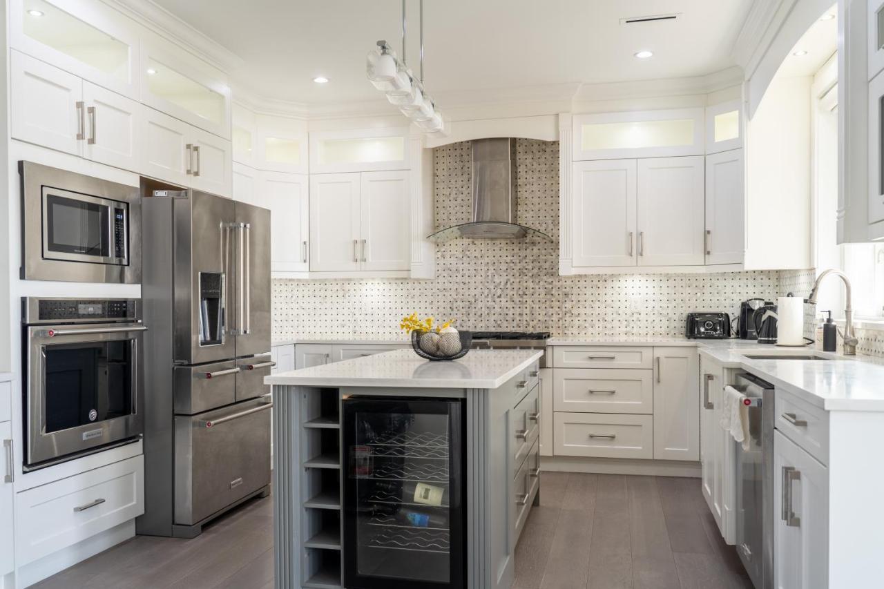 5-Star Luxury And Comfortable Home New Westminster Exterior foto